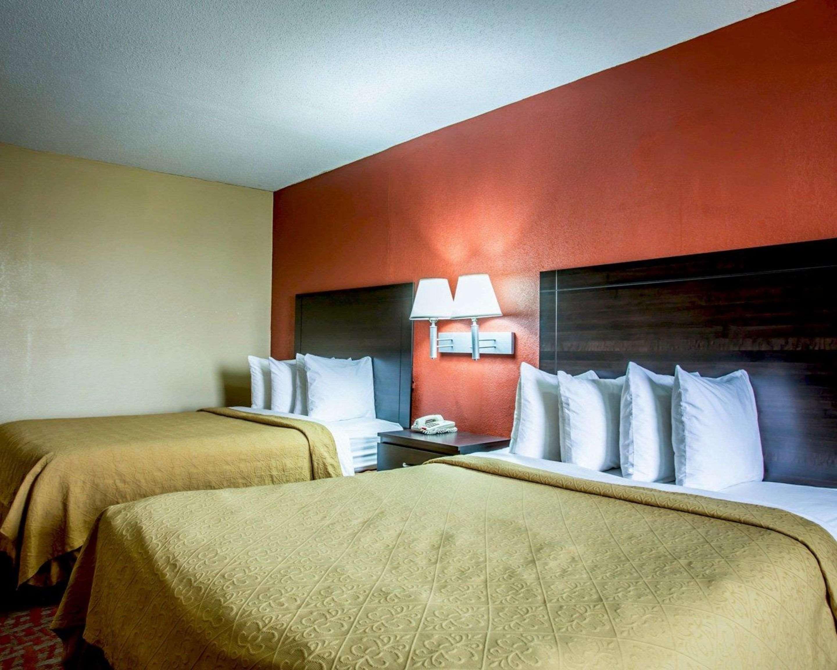 Quality Inn & Suites Monroe Eksteriør billede